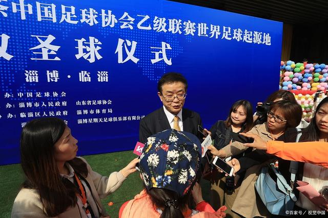 RBC传承赛阿伯格63杆领先首轮 霍夫兰T2舍夫勒T20